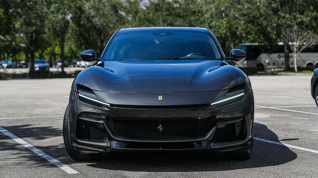 Ferrari Purosangue Rental in Fort Lauderdale thumbnail 2