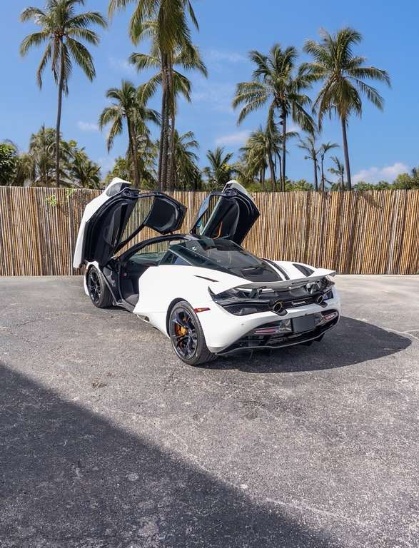 McLaren 720S Rental in Miami thumbnail 3