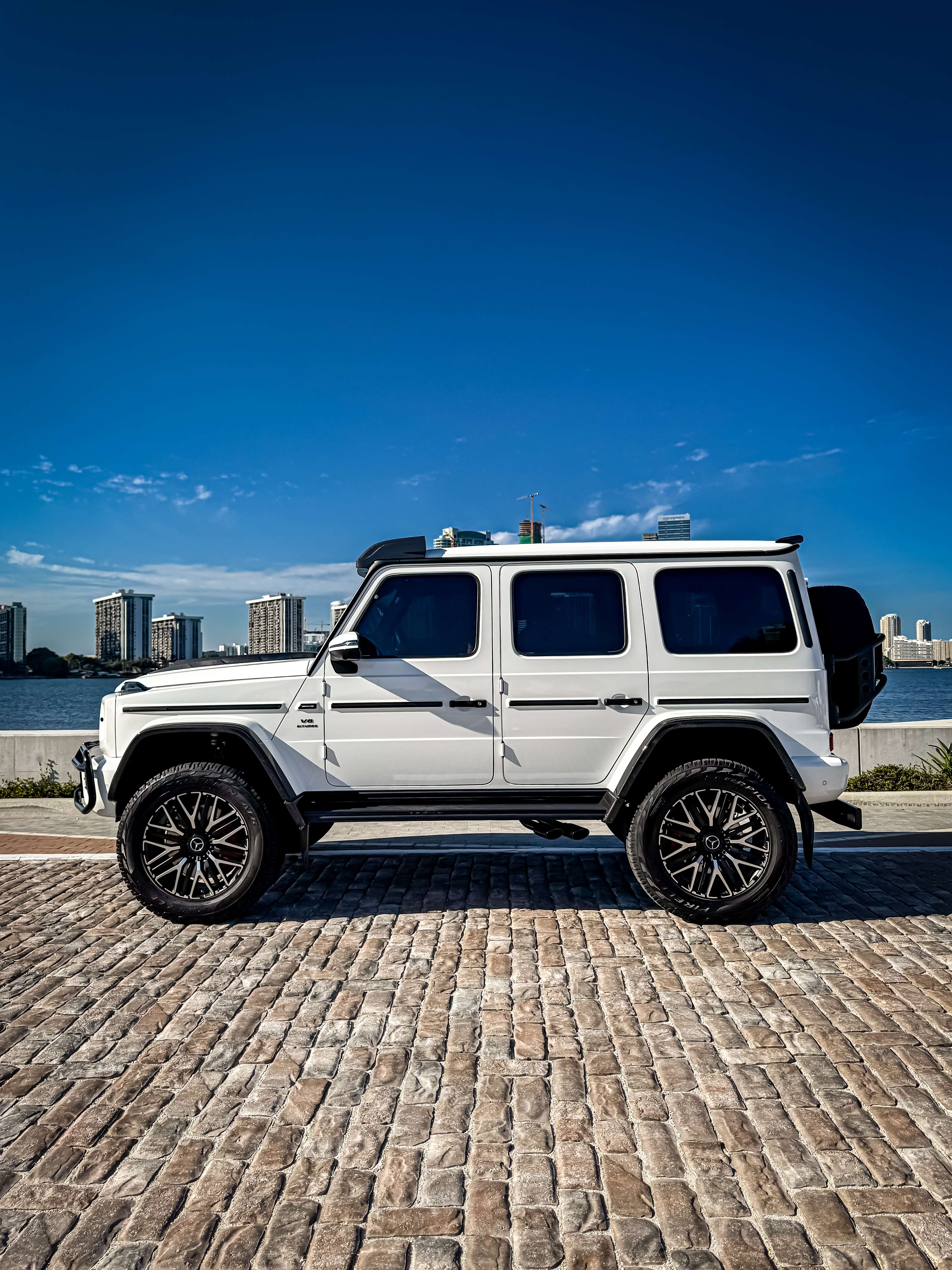 Mercedes G63 AMG Rental in Miami thumbnail 4