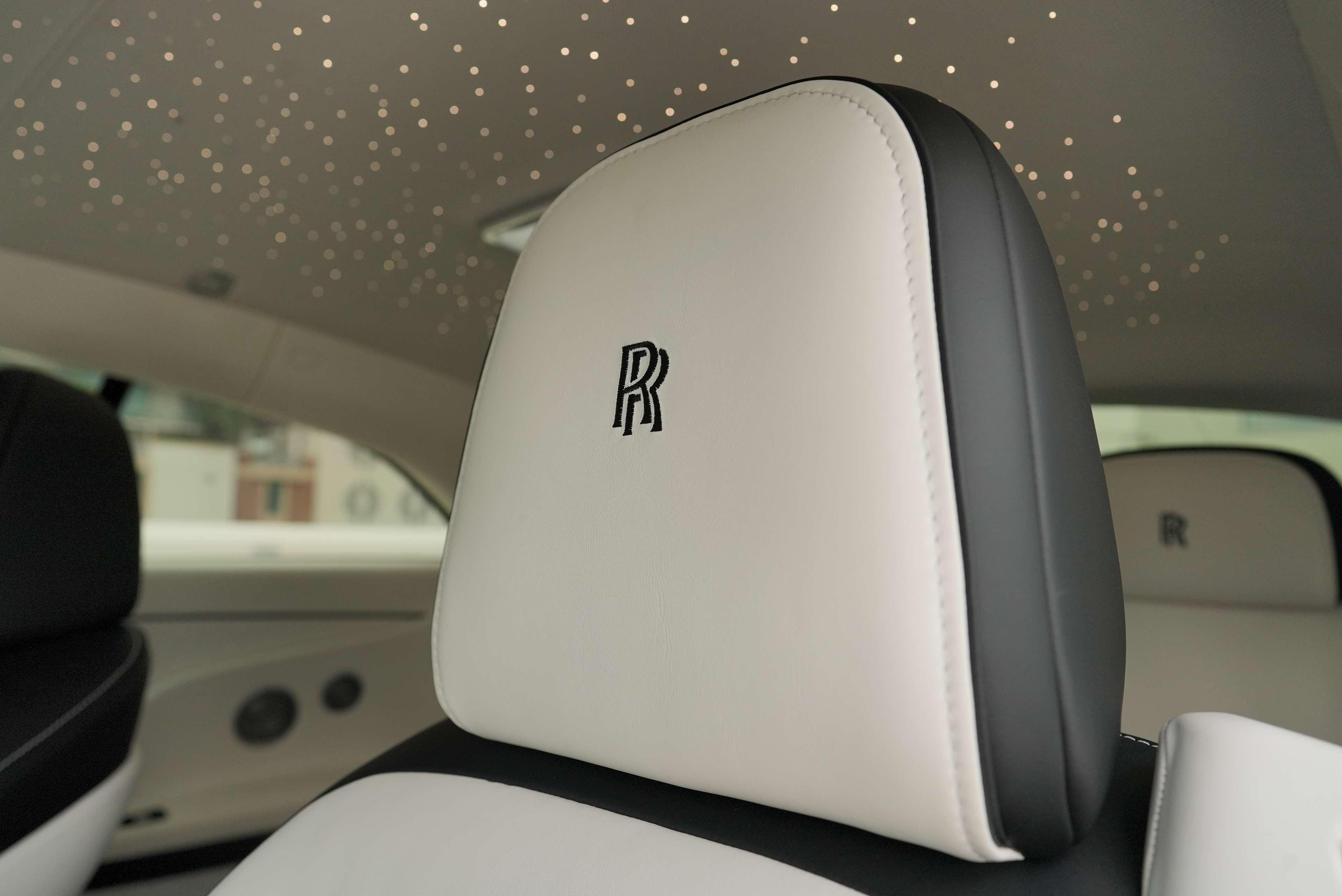 Rolls-Royce Spectre Rental in Miami thumbnail 8