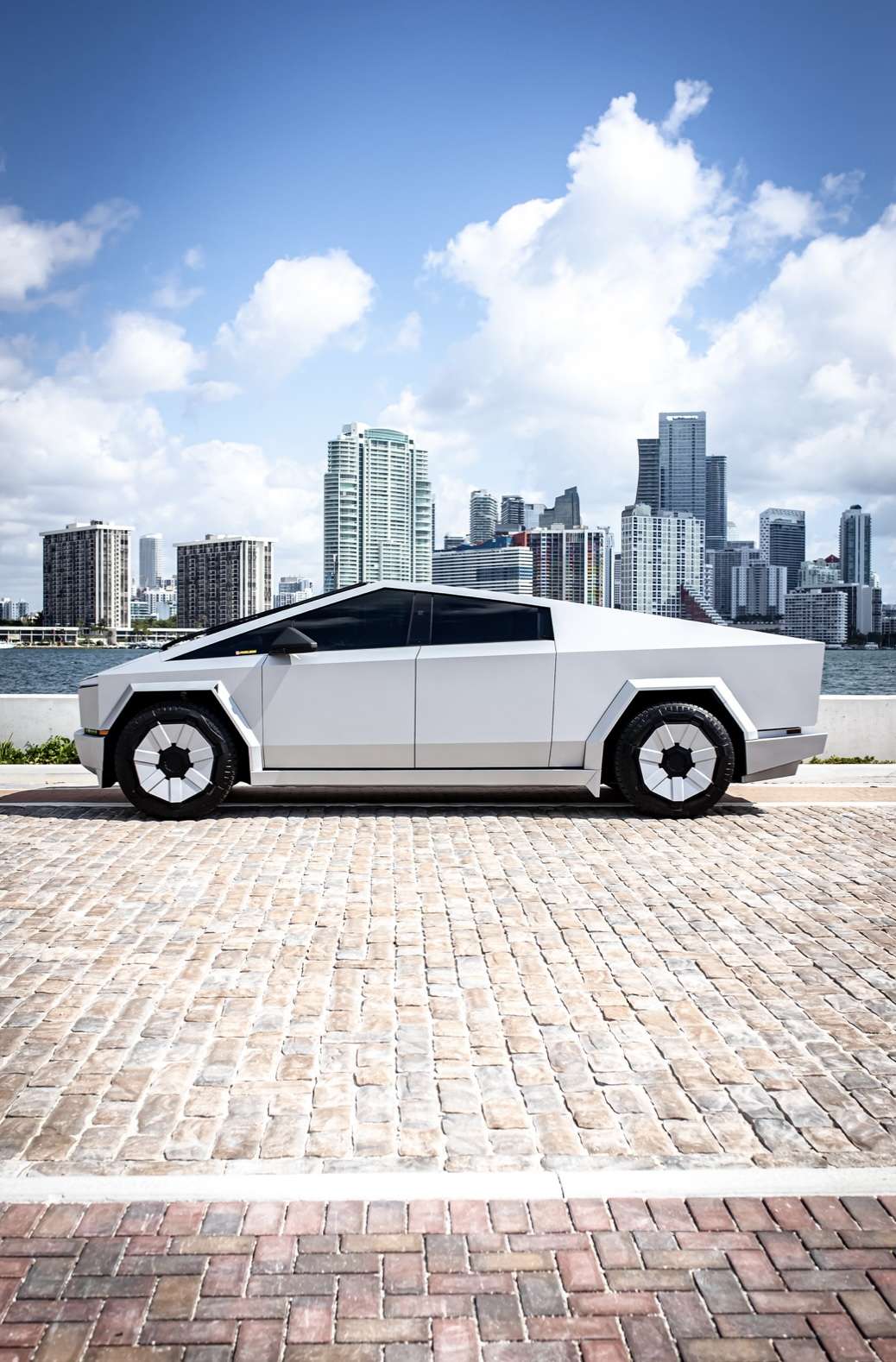 Tesla Cybertruck Rental in Miami thumbnail 3