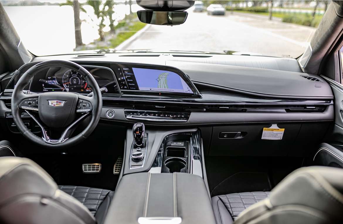 Cadillac Escalade V-Series Rental in Miami thumbnail 3