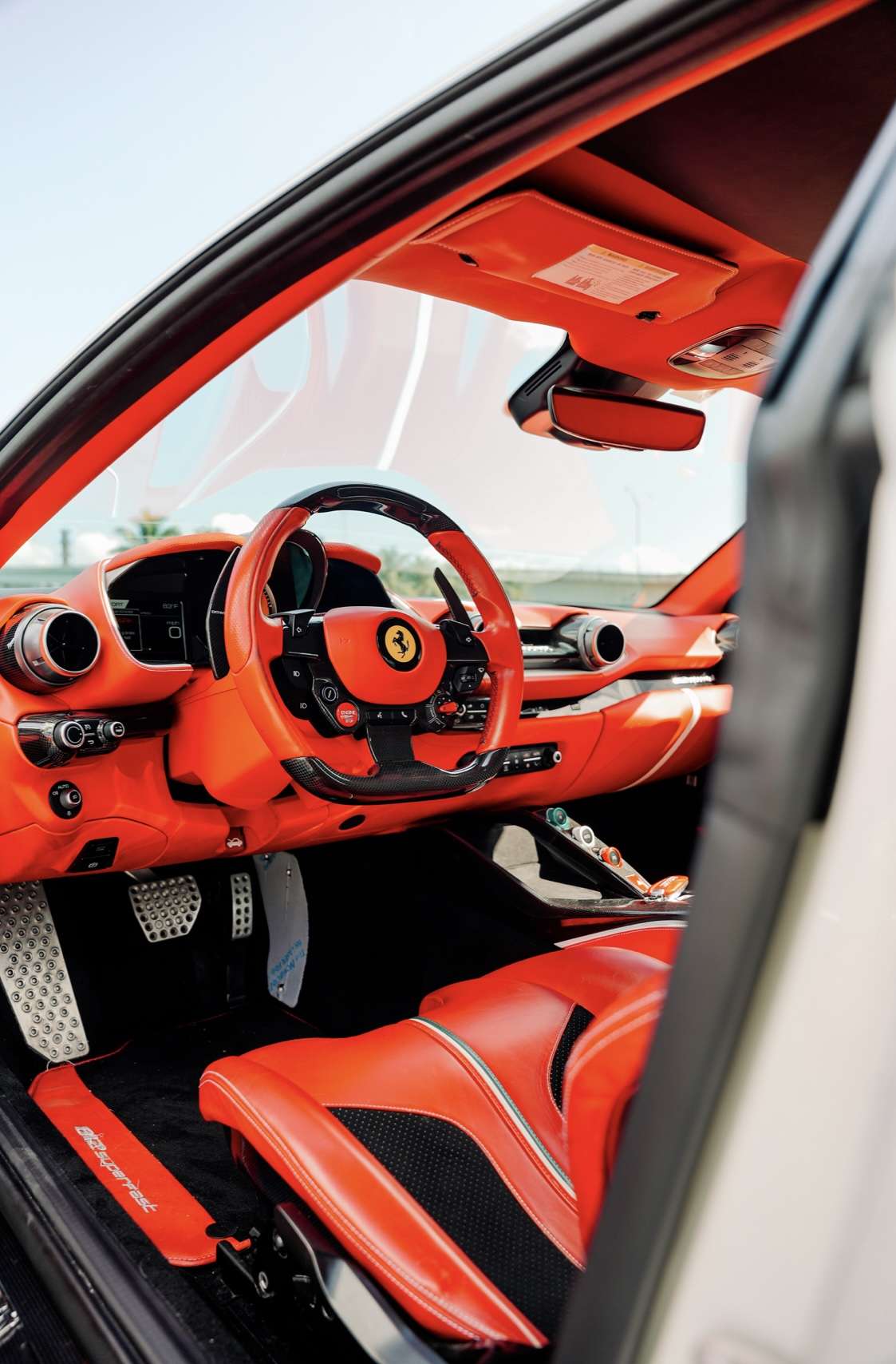 Ferrari 812 SuperFast Rental in Miami thumbnail 5