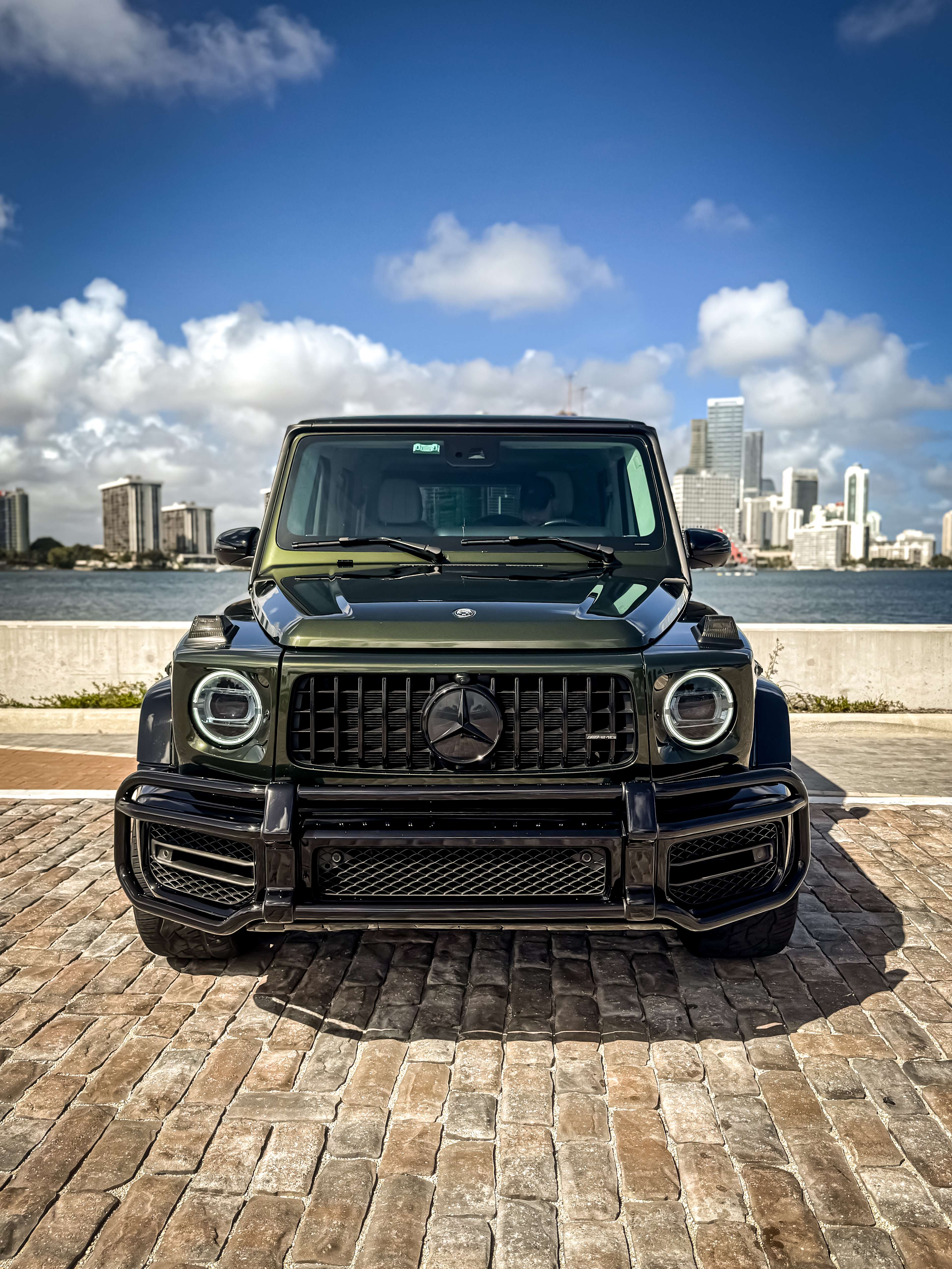 Mercedes G63 AMG Rental in Miami thumbnail 2