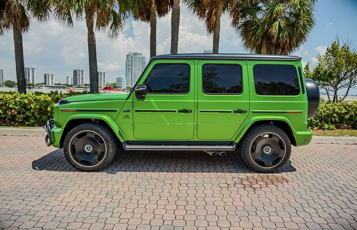 Mercedes G63 AMG Rental in Miami thumbnail 3