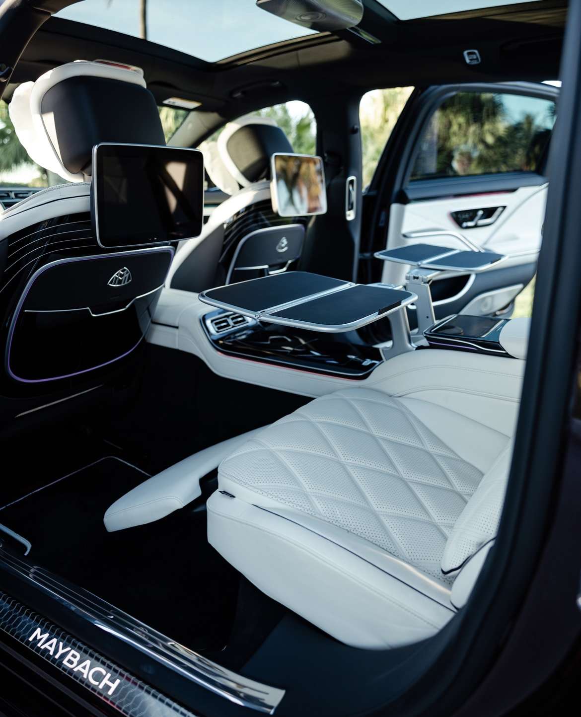 Mercedes Maybach S Class Rental in Miami thumbnail 7