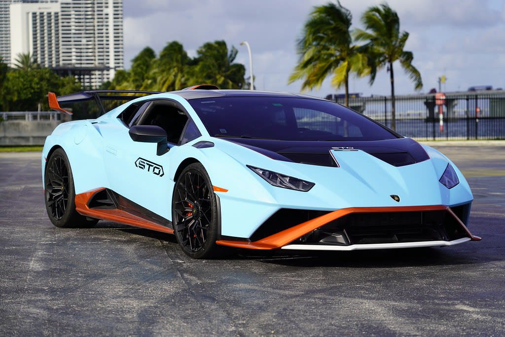 Lamborghini Huracan STO